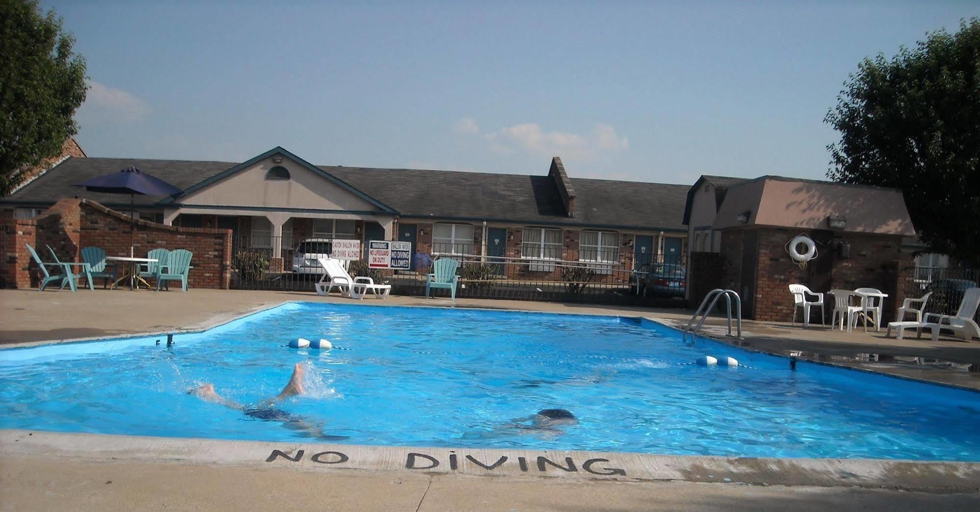 Red Roof Inn Georgetown, Ky Екстер'єр фото